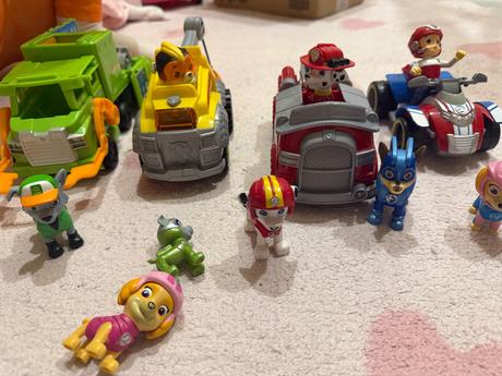 Auticka+figurky paw patrol, 