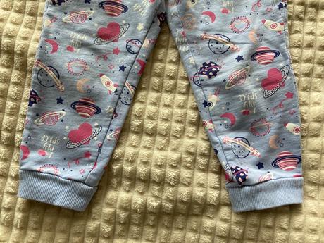 Tepláky planétkové, 86