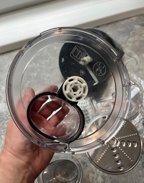 Bosch mum 2-5 strúhač plus tri kotúče čierny, bosch