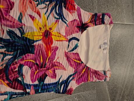 Kvetované šaty, amisu,38