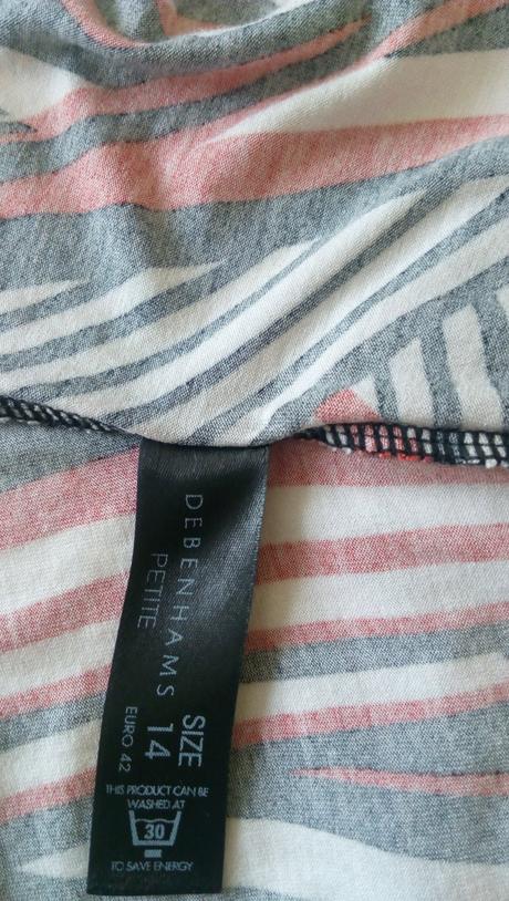 Top s asymetrickym vzorom zn. debenhans, 42