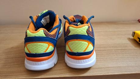 Ľahučké tenisky zn.karimor,veľ.34, karrimor,34