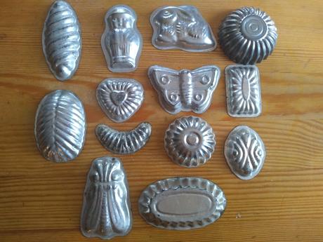 Retro formičky 12 ks - 13 eur,