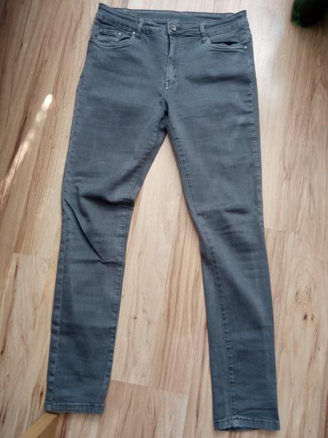Damske rifle,džinsy, 40