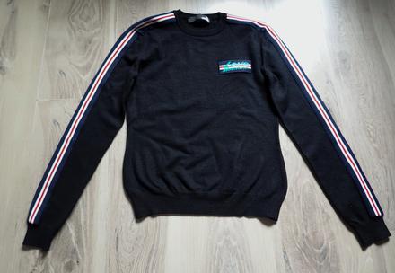 Jemný mäkký sveter moshino, moschino,s
