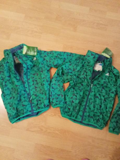 Bundy do dažďa, 122