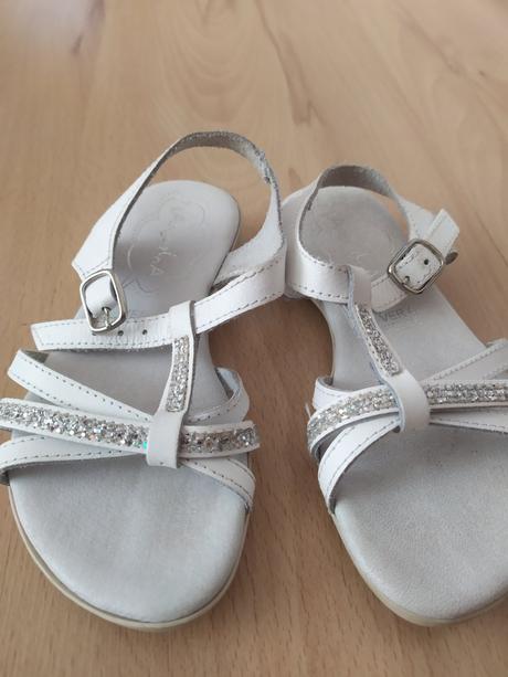 Kožené sandálky, baťa,26