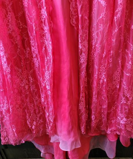 Dlhé spoločenské šaty, 40