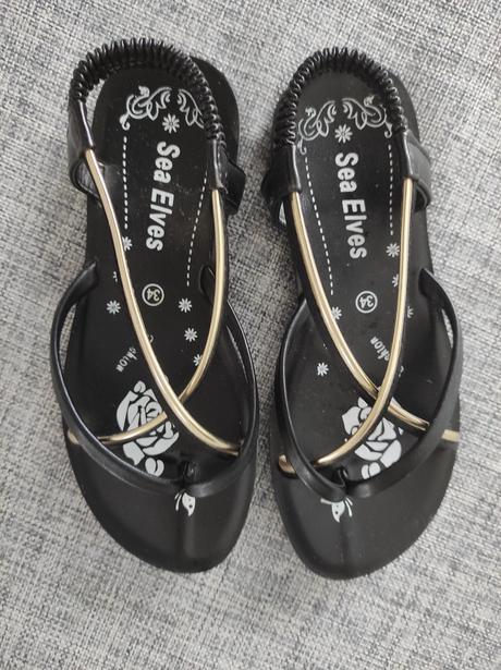 Predám sandálky, 34