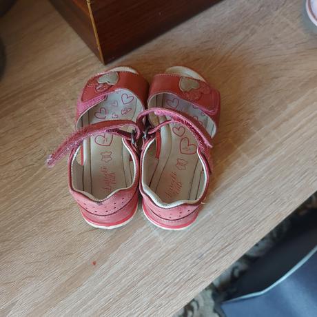 Sandalky, lasocki,27