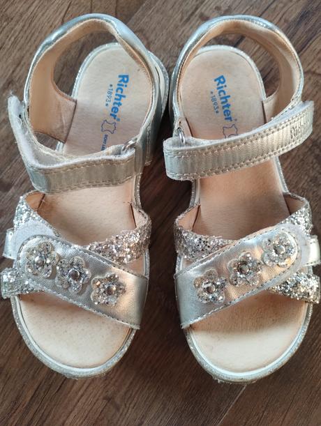 Kožené strieborné sandálky, richter,29
