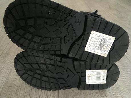 Nové semišové zateplené čižmy zn. miso, 27