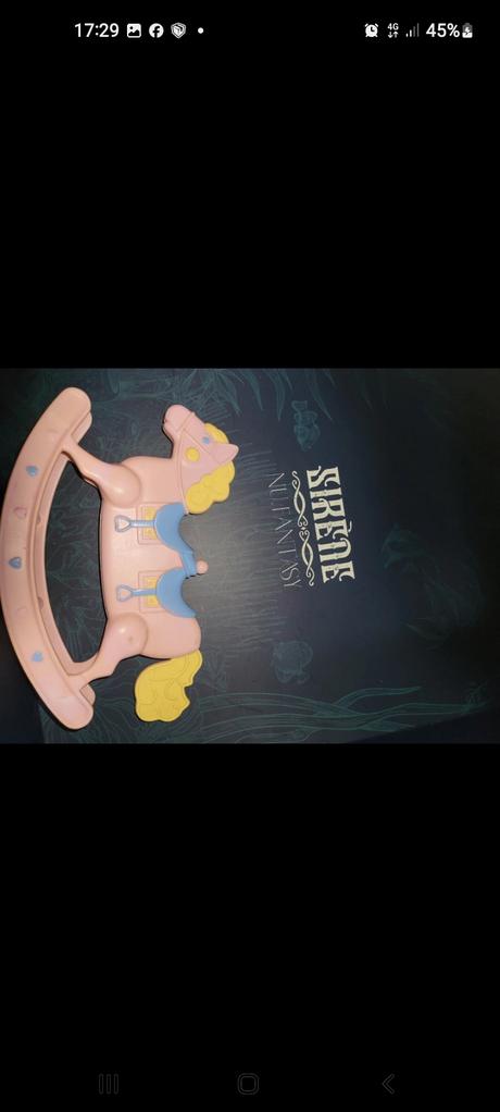 Mattel hojdací koník pre barbie, 
