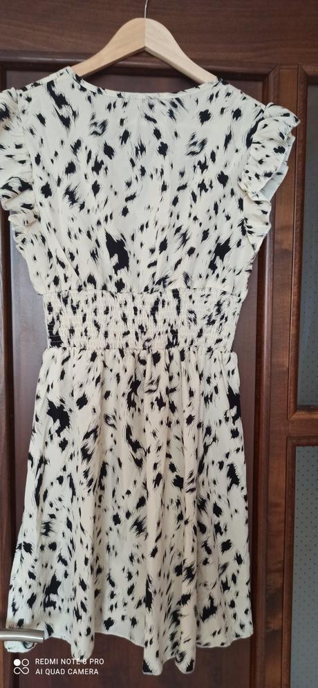 Letné šaty v maslovej farby veľ.m, m