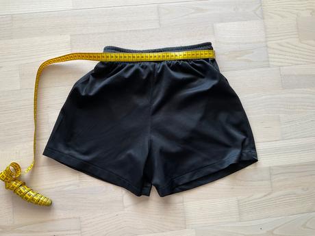 Šortky, puma,140