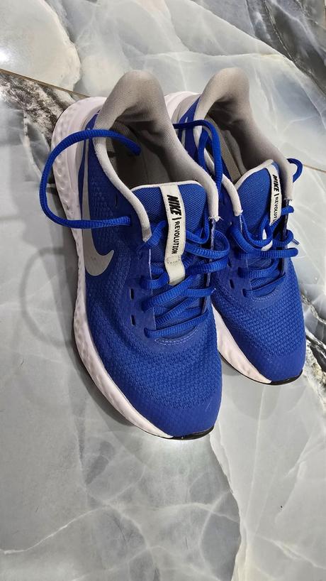 Detské bežecké topánky nike, 38