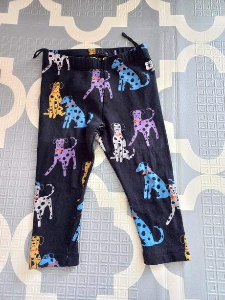 Leginy so psíkmi, lindex,80