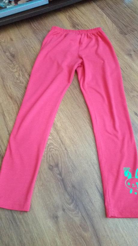 Červené legínky, 128