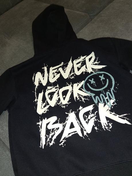 Mikina, chapter young,152