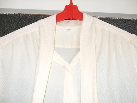 Slávnostná blúzka s viazaním na mašľu, 38