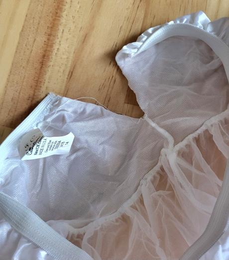 Spodnička na 14 rokov, 164