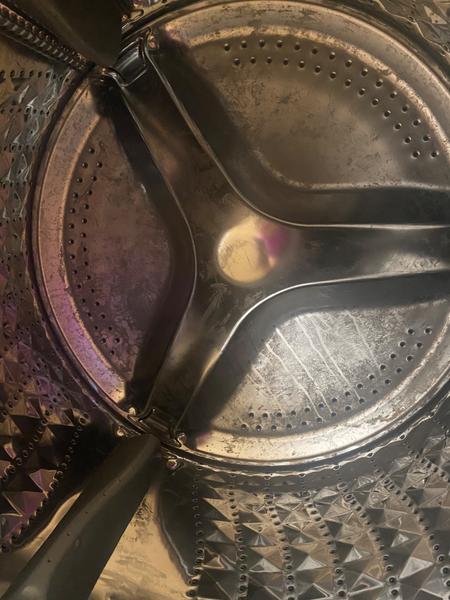 Ako riešiť problém s poškodeným bubnom práčky?