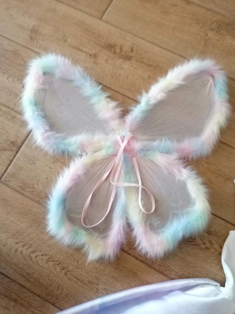 Krídla s čelenkou, 