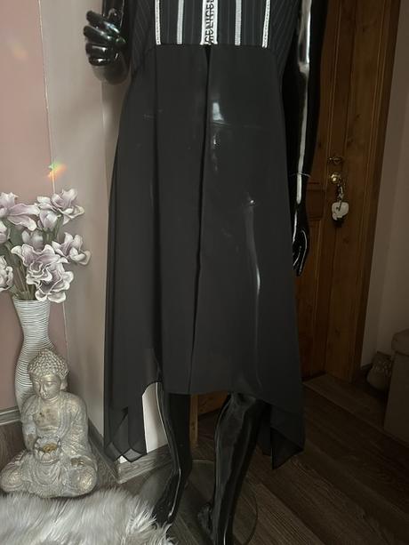 Vesta na zips s predĺženou tylovou sukňou, m
