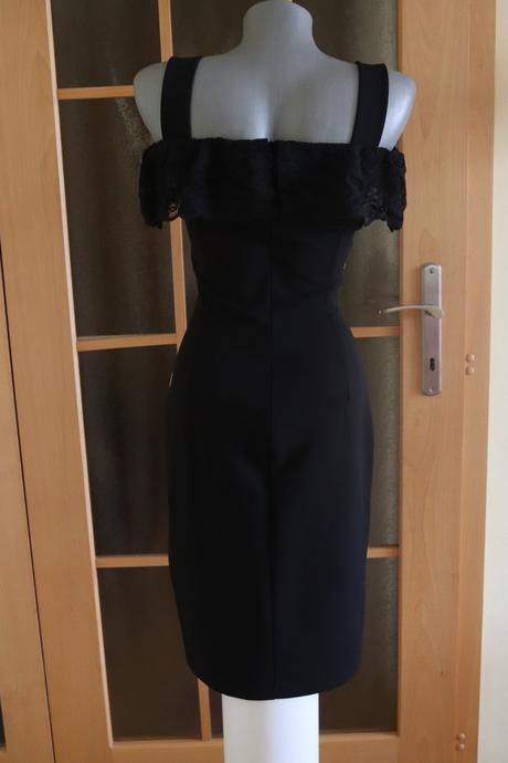 Top stav, krásne šaty, xs