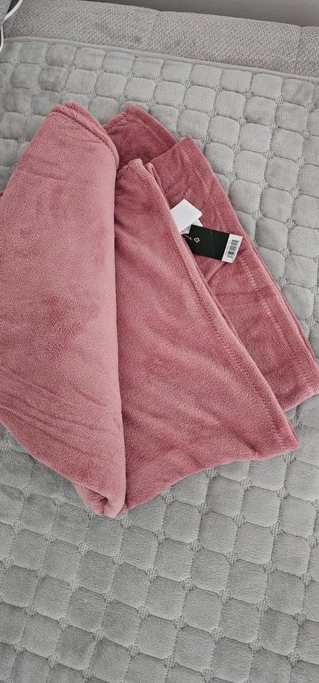 Ružová deka, 
