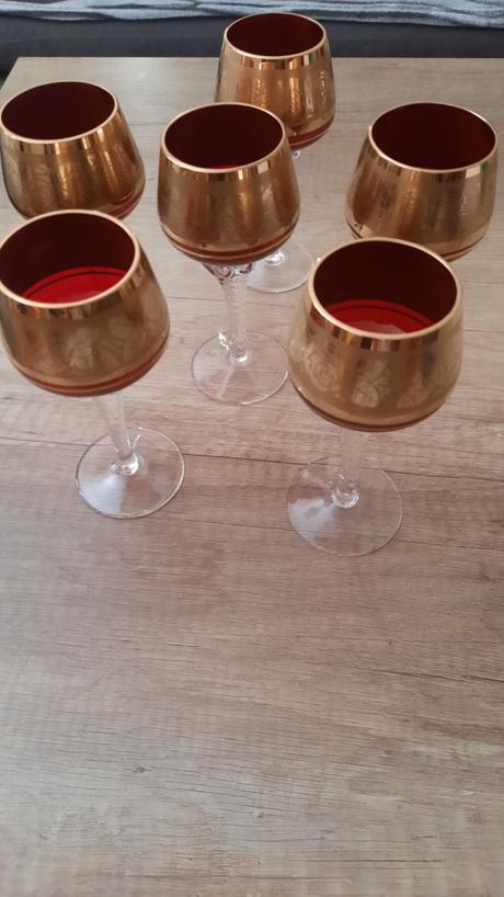Jan gabrhel poháre rubínove sklo,