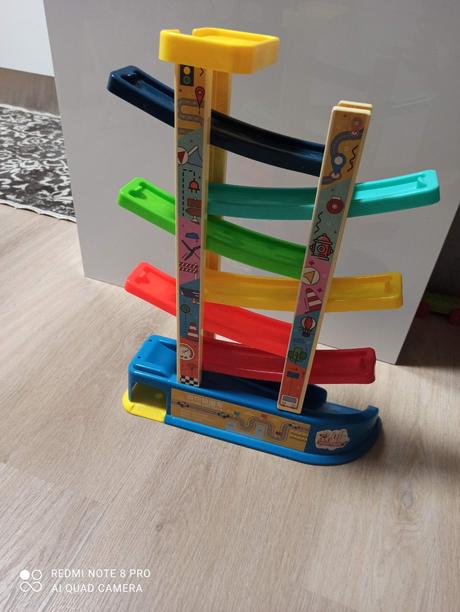 Autíčkova dráha + malé autíčka,