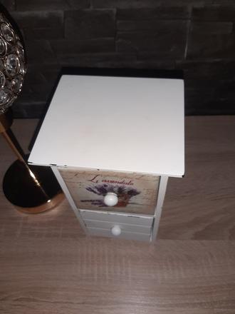 Drevená truhlička na šperky,