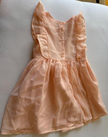 Prekrasne saty oblecene 2 hodiny, pepco,92