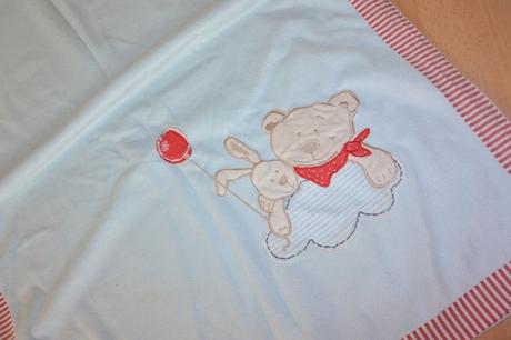 Obojstranna flisova deka s bavlnenou nasivkou, 