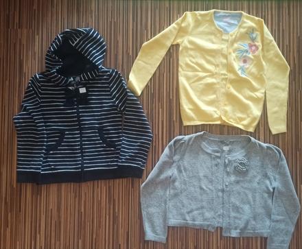 Svetriky/ mikinky 110 /116, 110