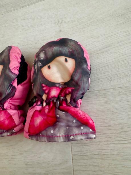 Rukavičky santoro, 98