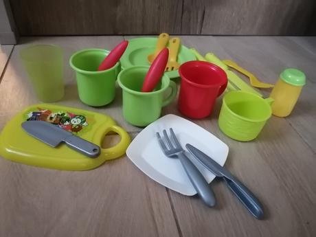 Kuchynský riad a náradie do kuchynky, 