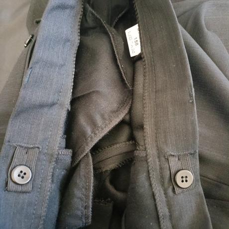 Nohavice s vestou, 158