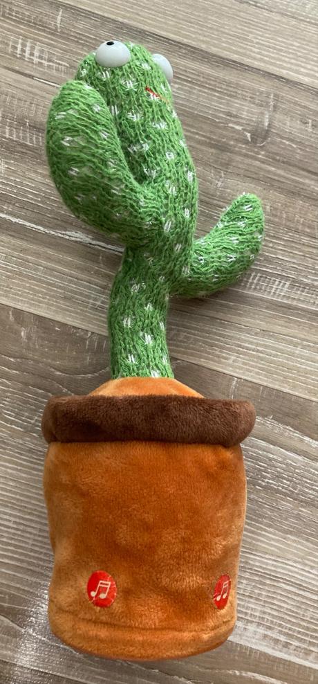 Tancujú,spievajúci kaktus, 