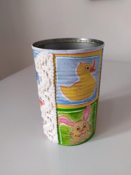 Handmade ozdobená plechovka,