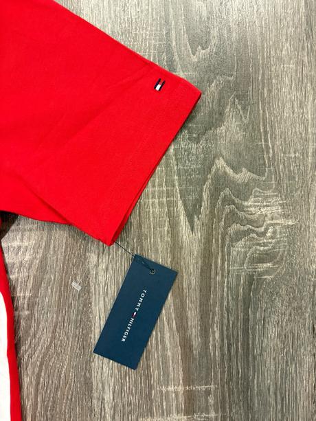 Tommy hilfiger chlapcenske tričko na 14/16 rokov, tommy hilfiger,158