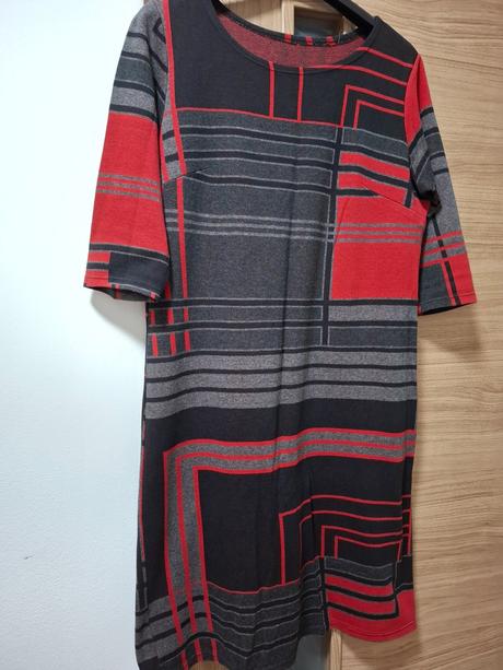 Hrubšie dámske šaty, l