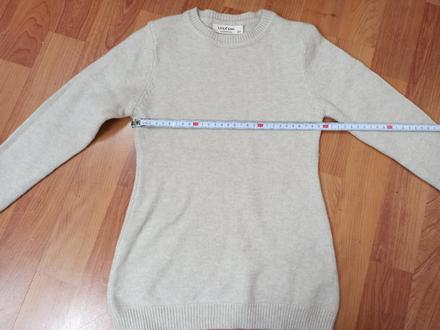 Nenoseny svetrík, 104