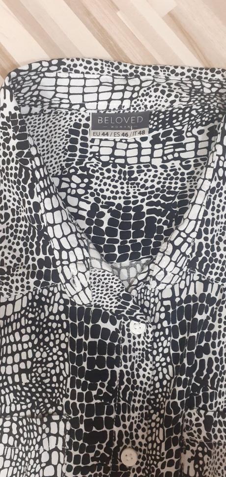 Čiernobiela blúzka, l