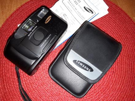 Fotoaparát s bleskom retro, samsung