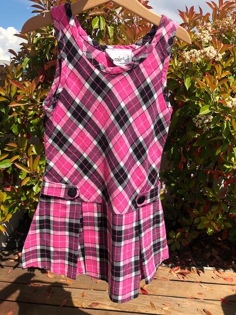 Dievčenské šaty na 5 rokov dĺžka 61, pás 60 cm, 110