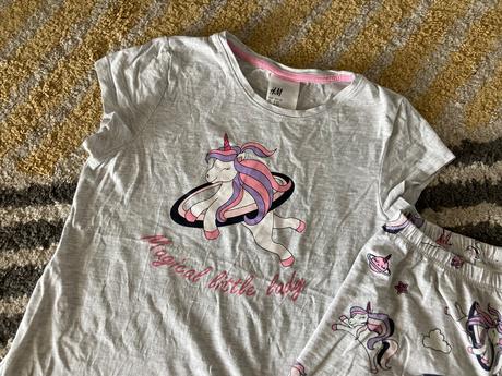 Jednorožcové letné pyžamo 134/140, h&m,134