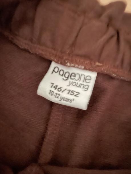 Tepl. kraťasy 10 - 12 rokov, 152