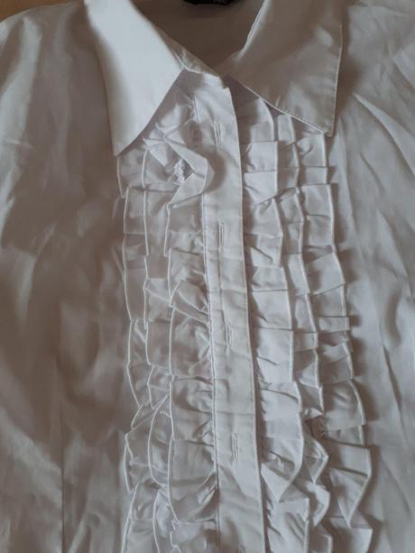 Biela bluzka s fodrickami na 3/4rukav, l